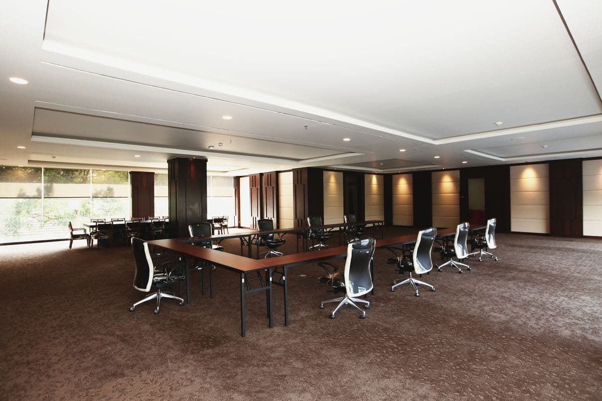 AG Network Office — 13