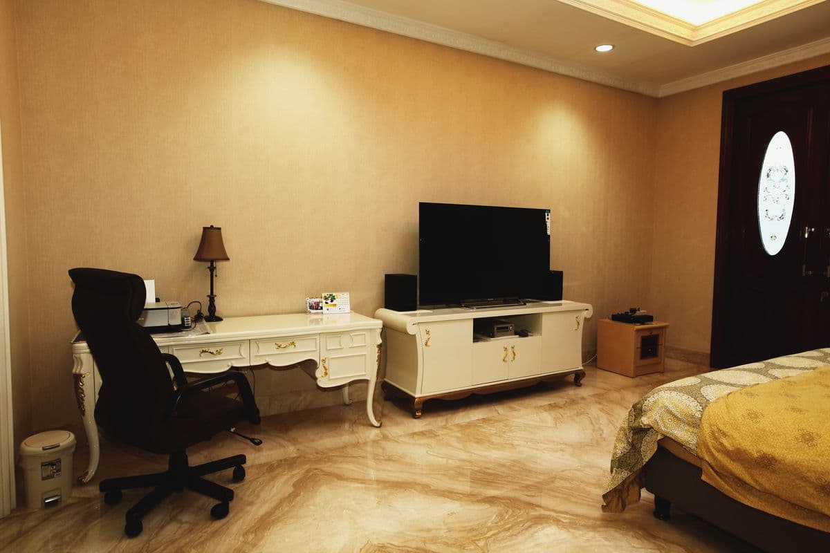 Ebony Golf Residence — 9