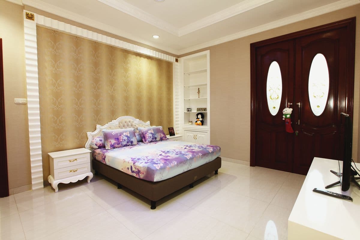 Ebony Golf Residence — 15