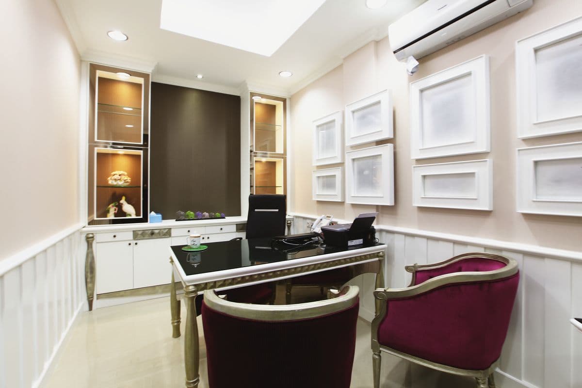 Frank & Co Office — 3