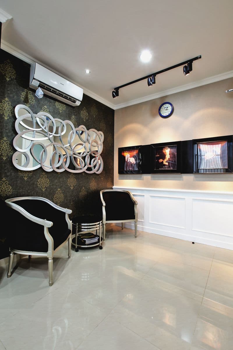 Frank & Co Office — 4