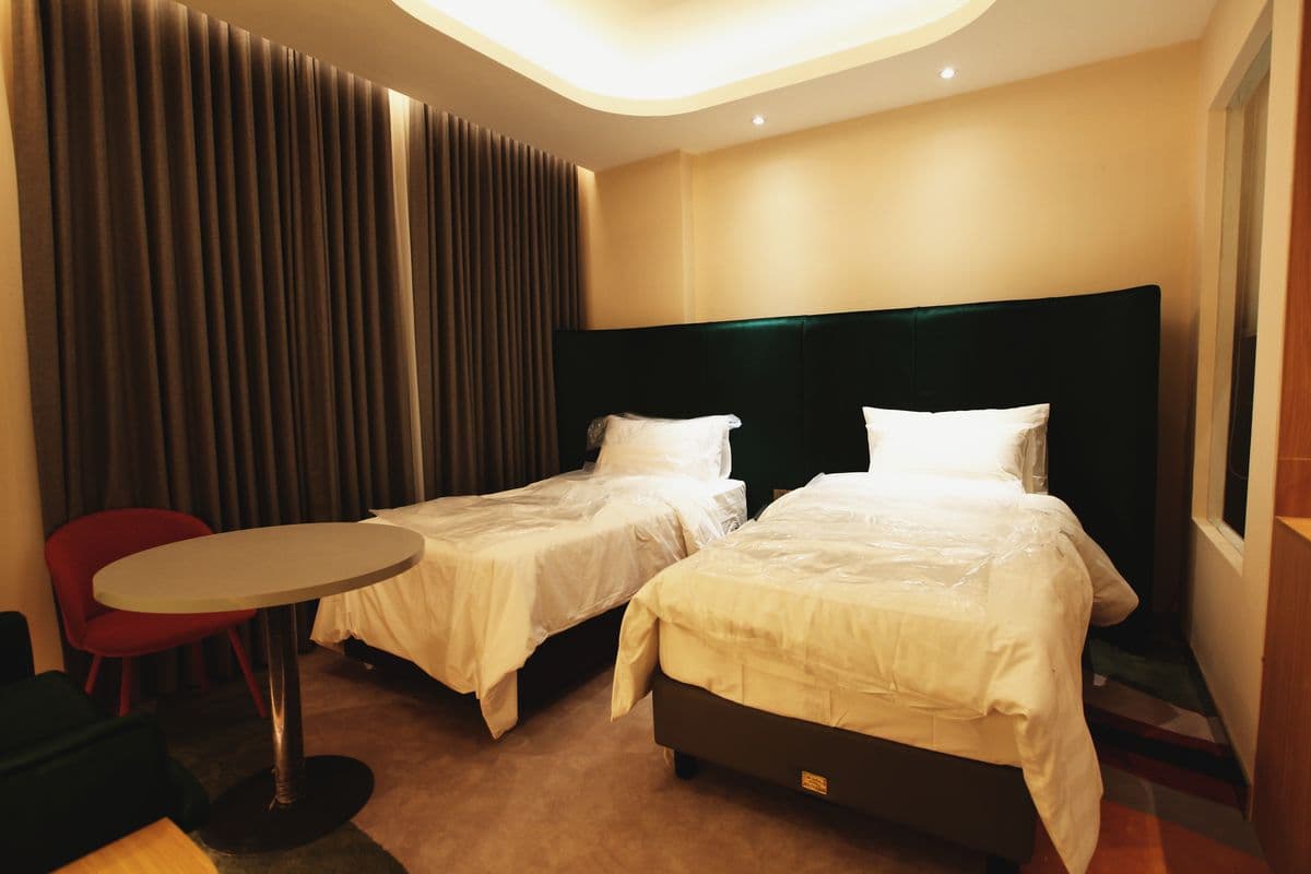 Park Regis Hotel — 4