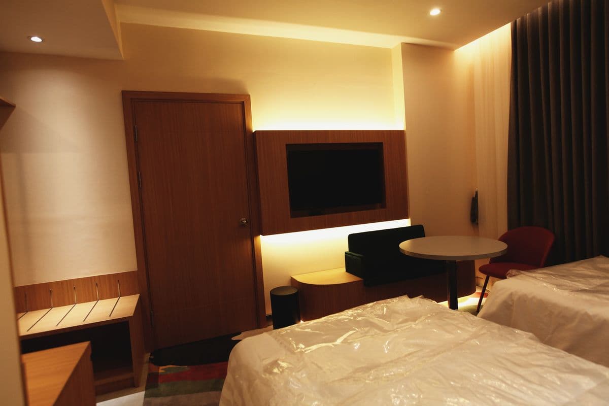 Park Regis Hotel — 6