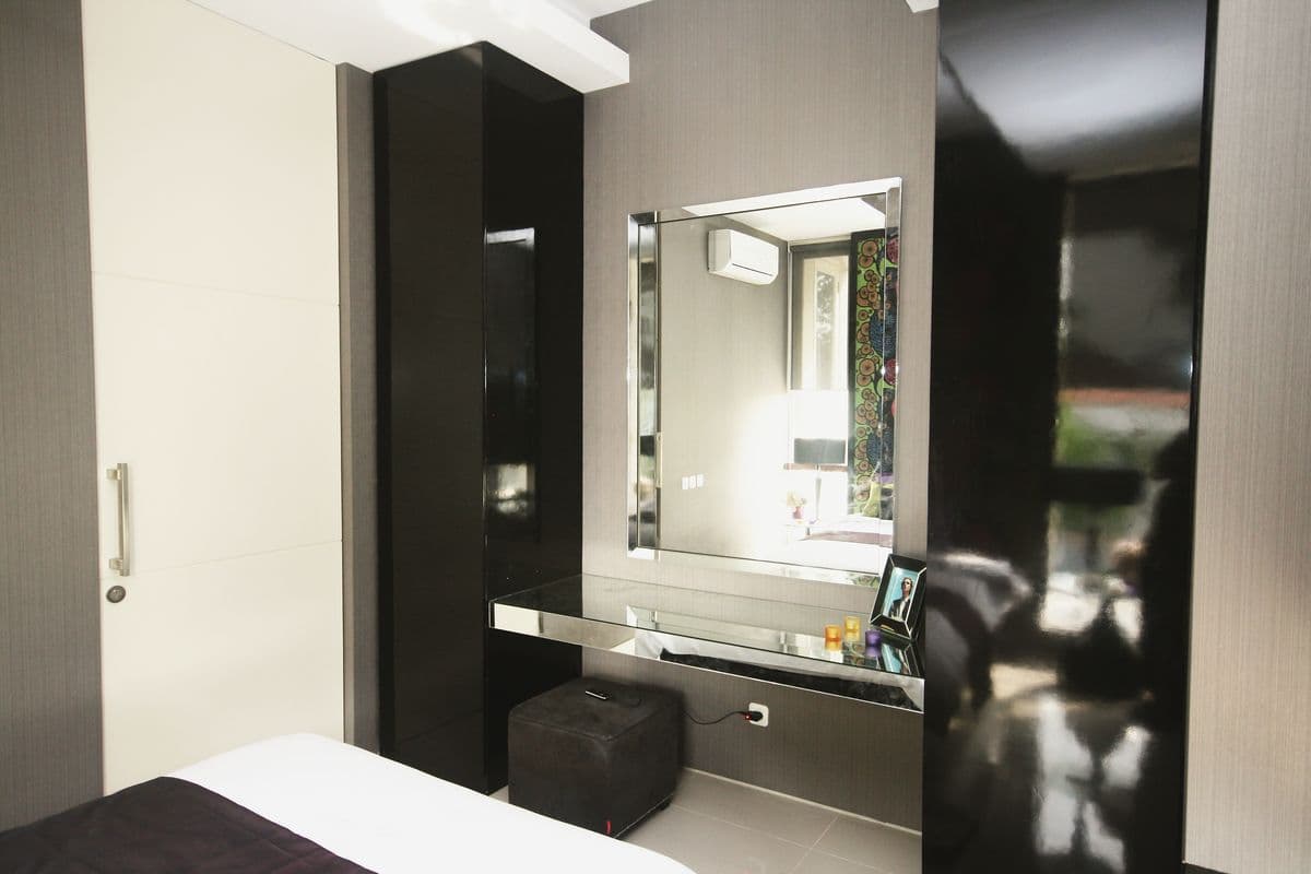 Royal Mansion Residence — 13