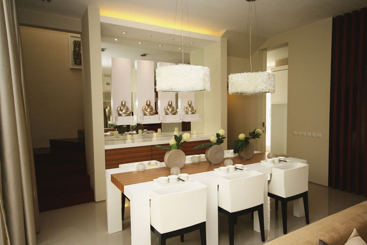 Royal Mansion Residence — 18