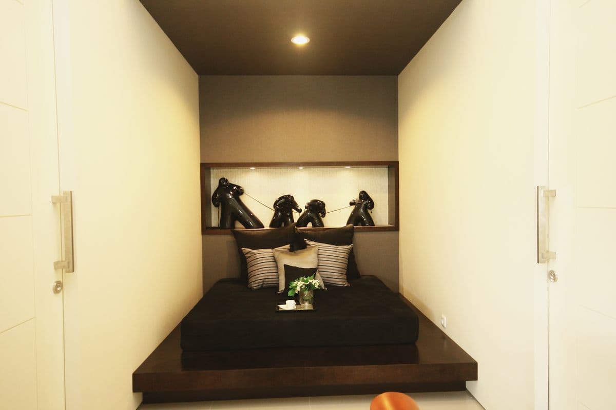 Royal Mansion Residence — 27