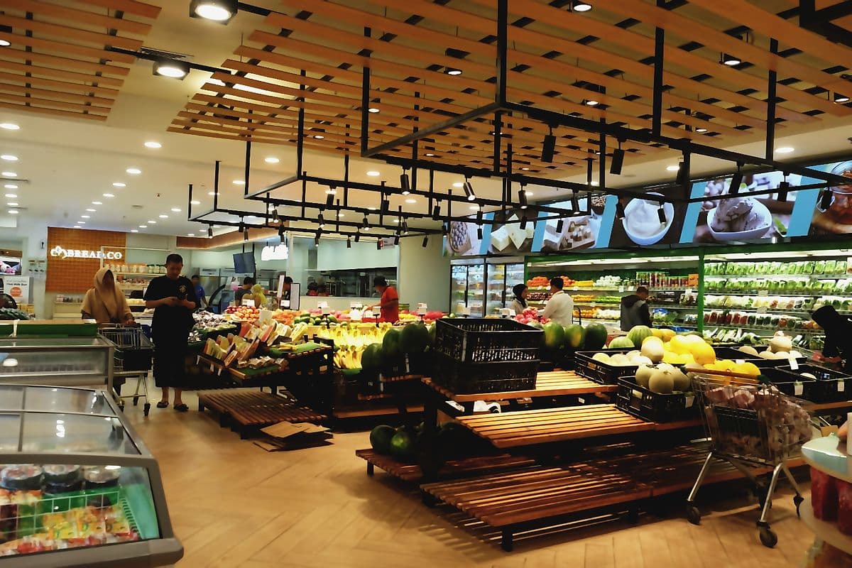 Yogya Department Store — 3